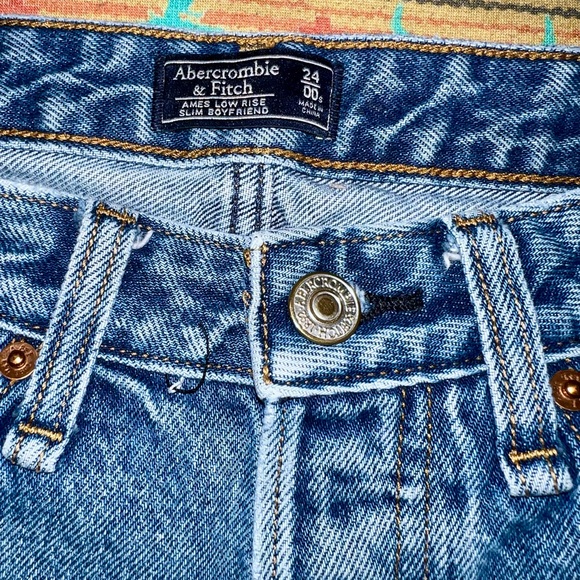 Abercrombie Ames low rise slim BF jeans - Picture 3 of 3